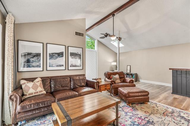 Building Photo - 2021 Memphis Dr