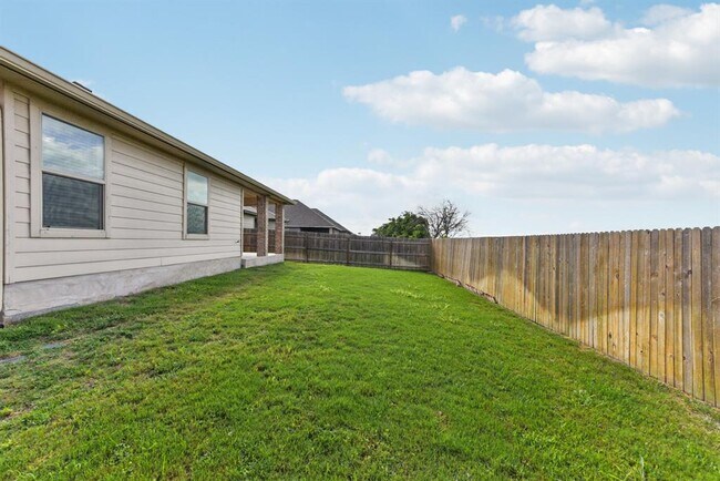Building Photo - 133 Nathaniel Dr