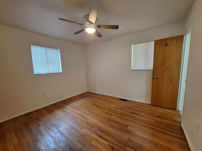 Building Photo - 3 bedroom home in Southfield with sprawlin...
