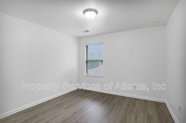 Building Photo - 268 Stone Park Dr