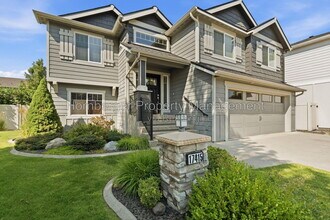 Building Photo - 17415 E Shamrock Ct