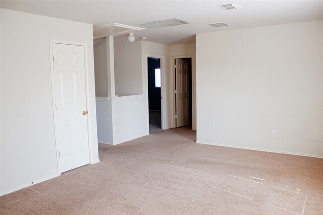Building Photo - 10402 Kinsdale Crossing Ln
