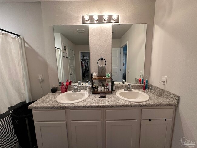 Building Photo - 926 Lovebird Ct