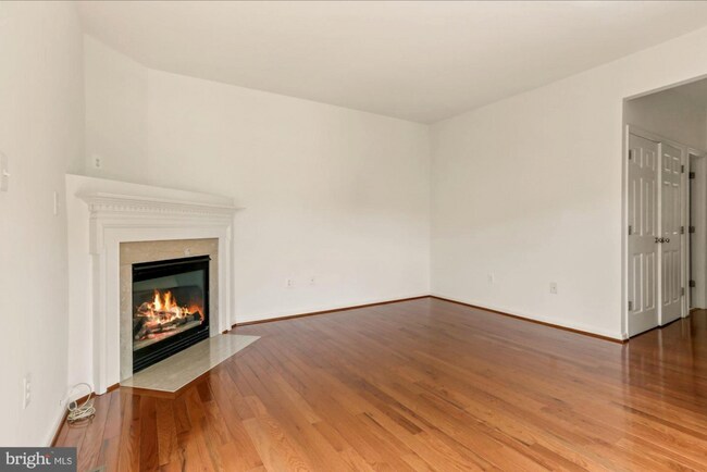 Building Photo - 2418 Misty Dawn Ct