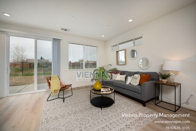 Building Photo - 551 Fox Hunt Wy