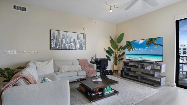 Building Photo - 8390 SW 72nd Ave