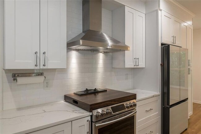 Building Photo - 1018 Berne St SE