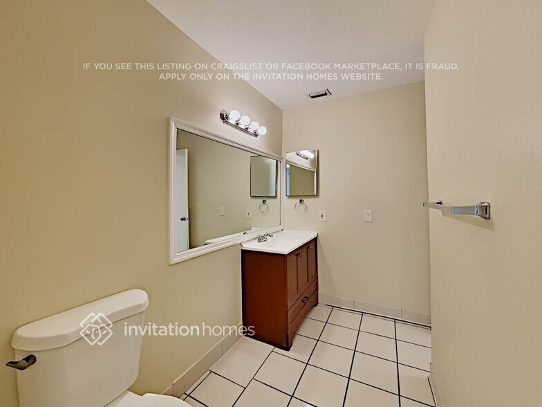 Building Photo - 2605 SW 84th Terrace