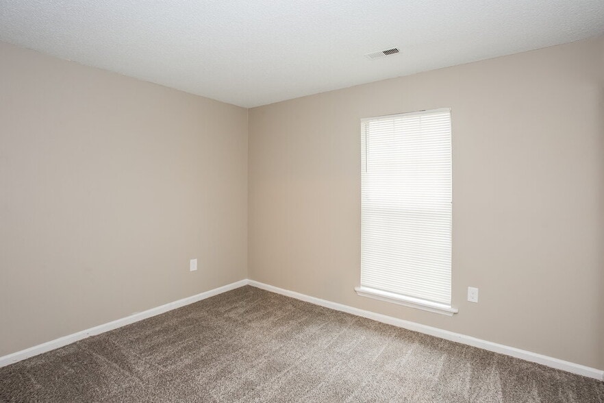 Building Photo - 8127 Sheringham Way