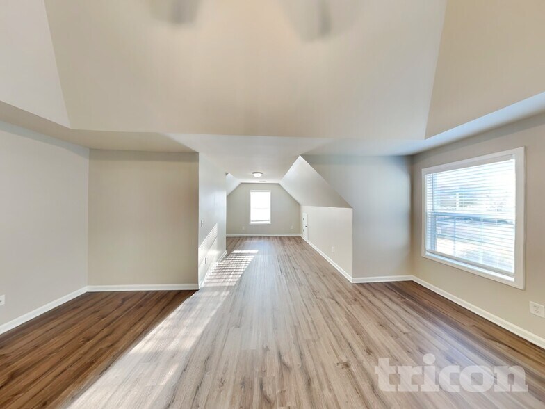 Building Photo - 1031 Buckhorn Blvd