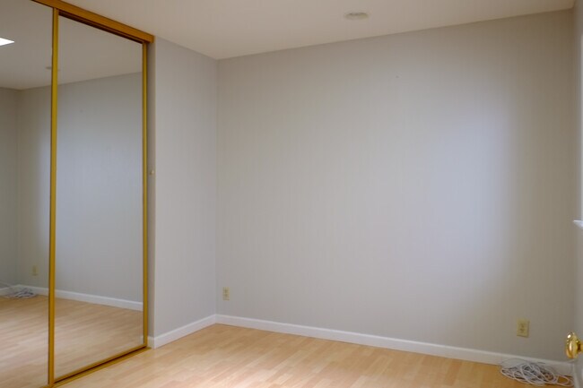 3rd bedroom/office - 20235 Northglen Sq