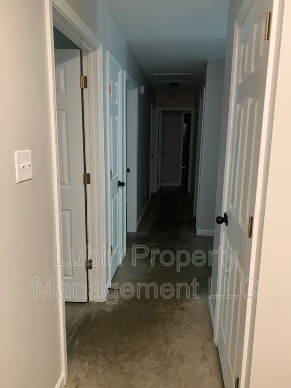 Building Photo - 3936 University St