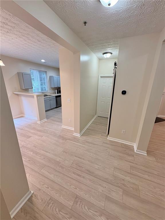 Building Photo - 231 Village Square Dr