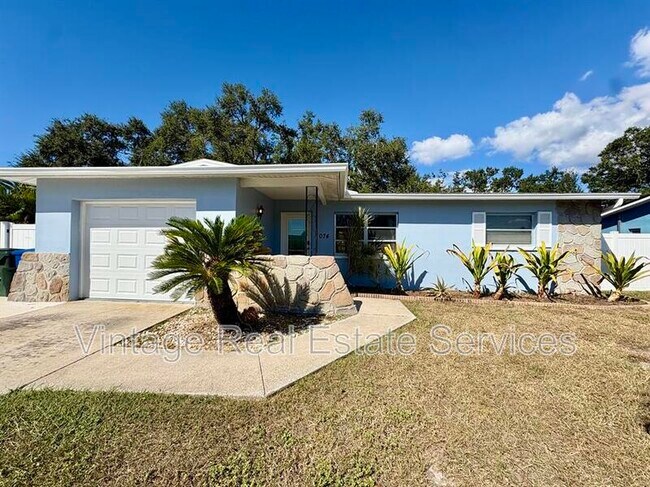 Primary Photo - 1074 S Woodbrook Drive South