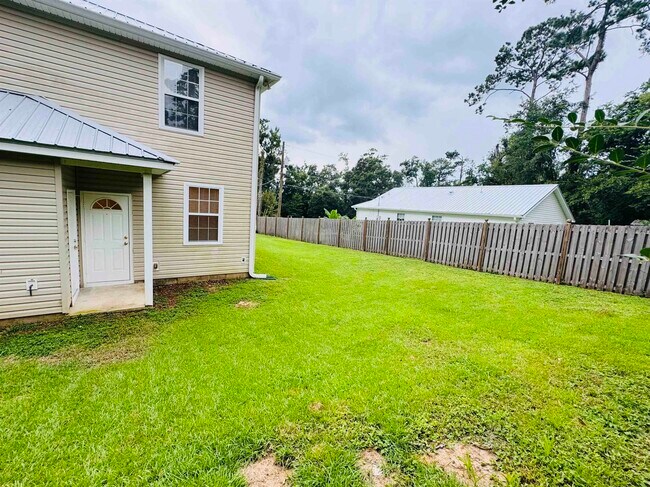 Building Photo - 924 Ashburn Dr