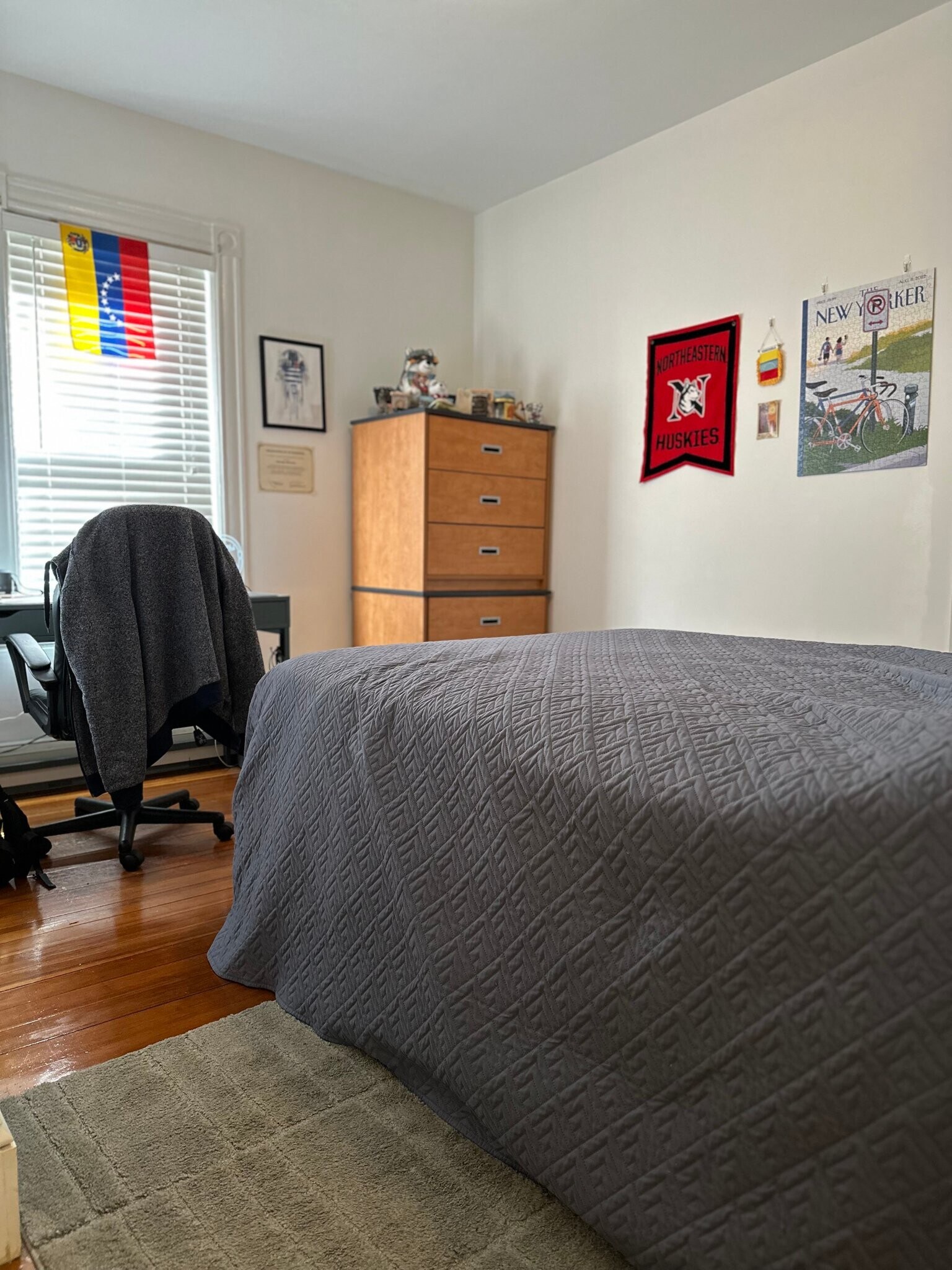 Building Photo - 27 Brackett St