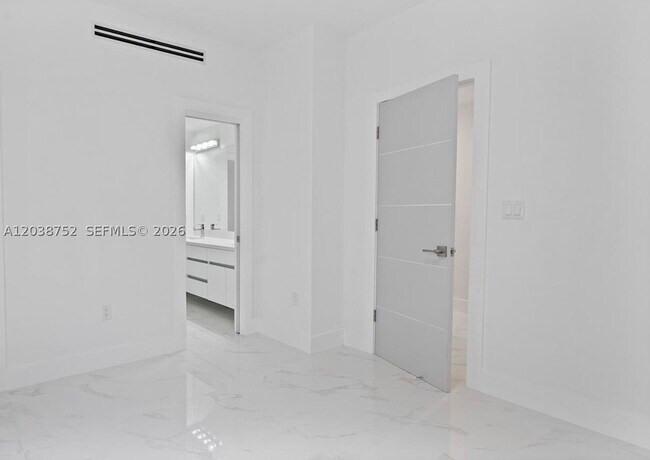 Building Photo - 3374 Perry Frow Dr