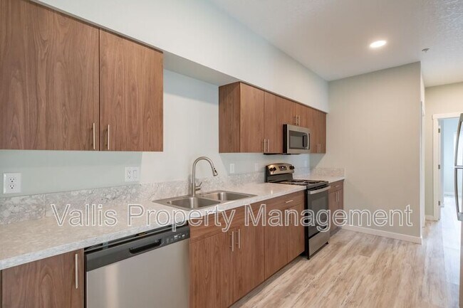 Building Photo - 13001 S Crompton Lane