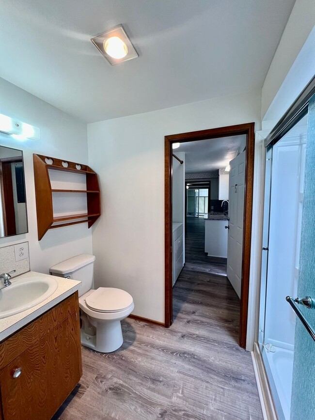 Building Photo - Updated 3BD Rambler w/ Exterior Amenities