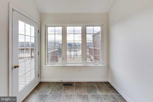 Building Photo - 42759 Locklear Terrace