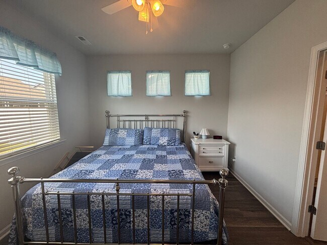 Building Photo - 4266 Coralbead Ln