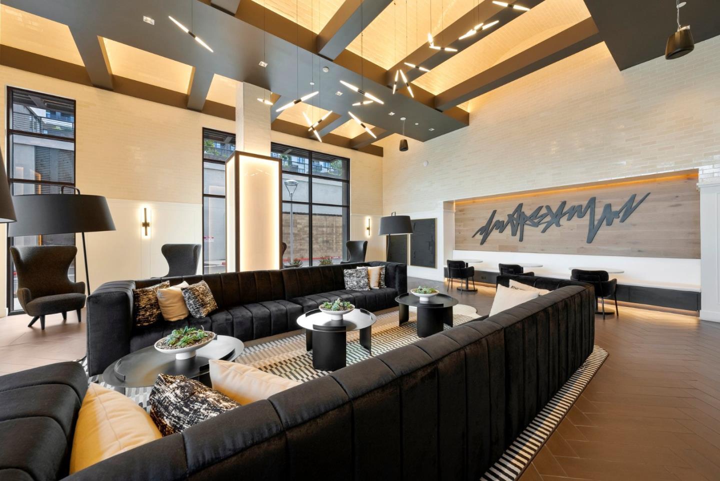 Building Photo - 3578 Rambla Pl