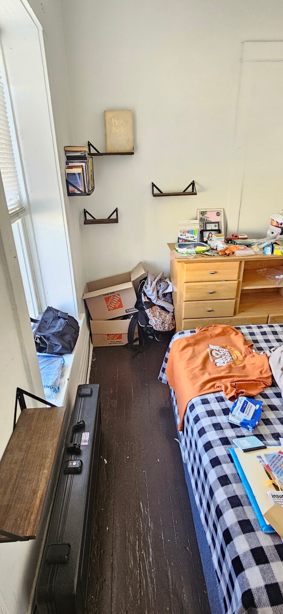 Building Photo - 3858 N St Louis Ave