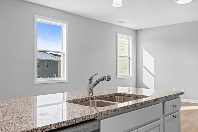 Building Photo - 113 Lambert Fld