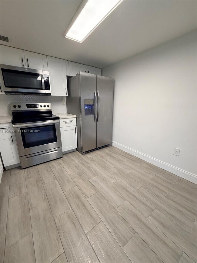 Building Photo - 8187 NW 99th St