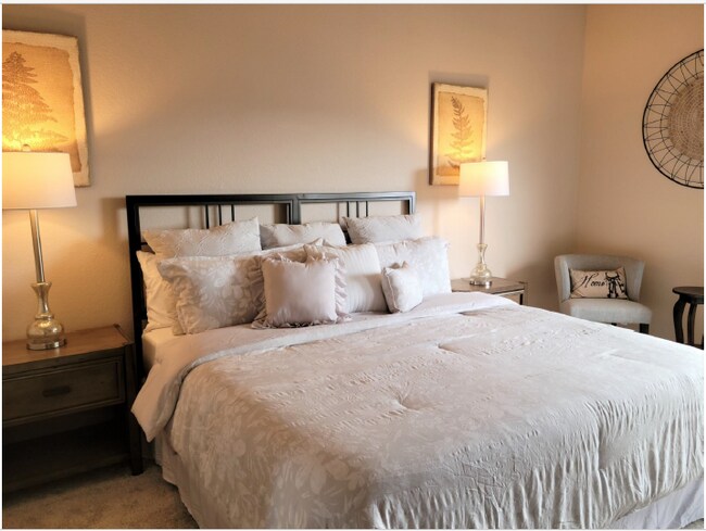Main Room 1 - 4125 Sunny Vista Hts