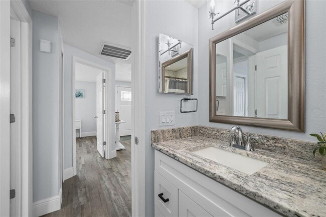 Building Photo - 13704 Veronica Dr