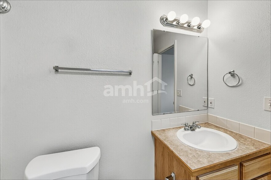 Building Photo - 16557 Allegre Way