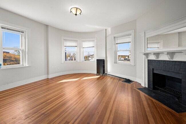 Building Photo - 495 Broadway