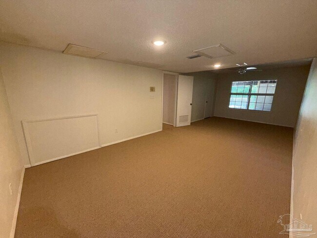 Building Photo - 4801 Berryhill Rd