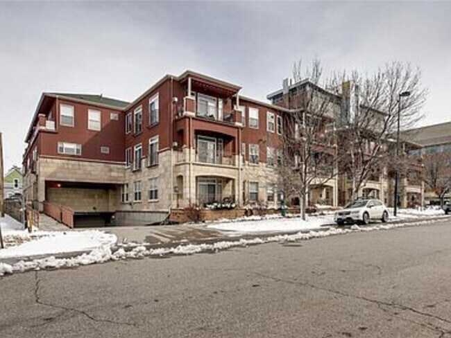 Building Photo - 2100 N Humboldt St