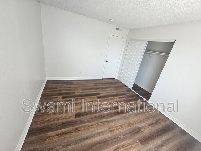 Building Photo - 926 Wilmington Blvd