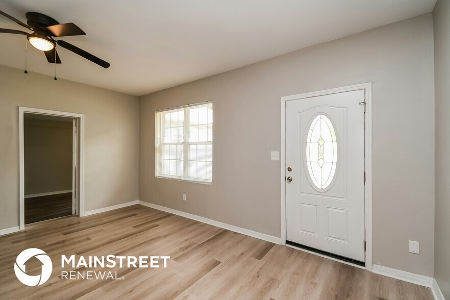 Building Photo - 4733 Irvington Ave