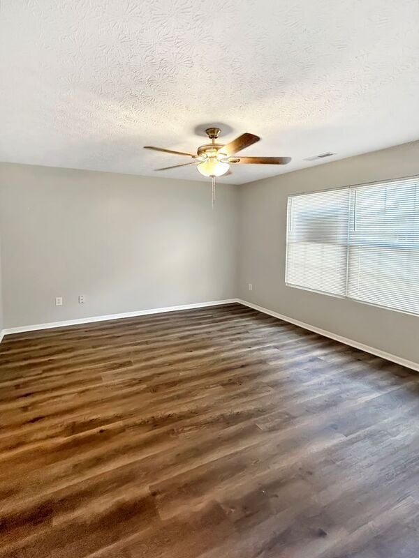 Building Photo - 5321 Miramar Dr