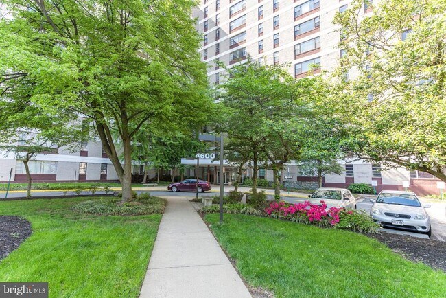 Building Photo - 4600 Duke St