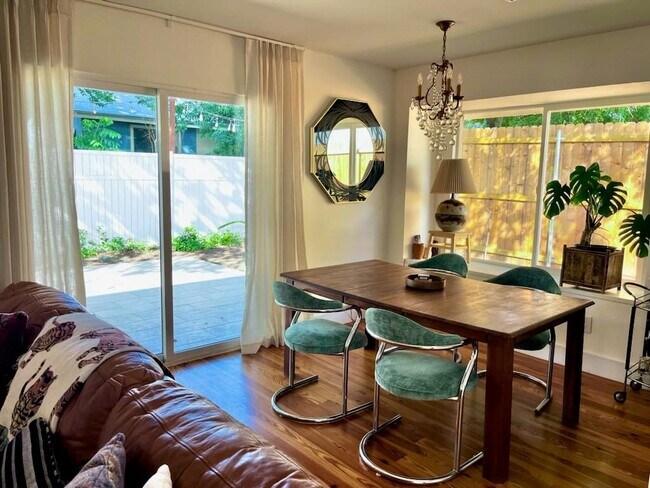 Building Photo - 4504 W Village Ct