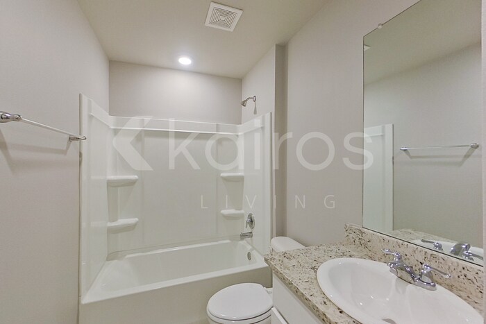 Building Photo - 126 Yardley Ct