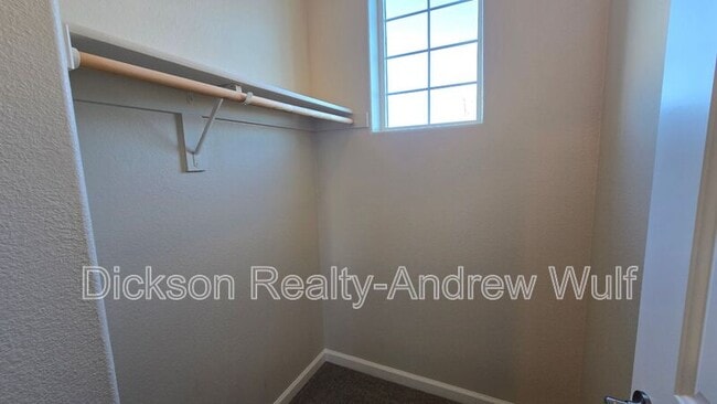 Building Photo - 7052 Diversey Dr