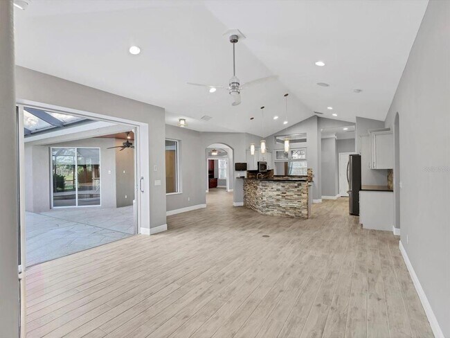 Building Photo - 16806 5th Terrace NE