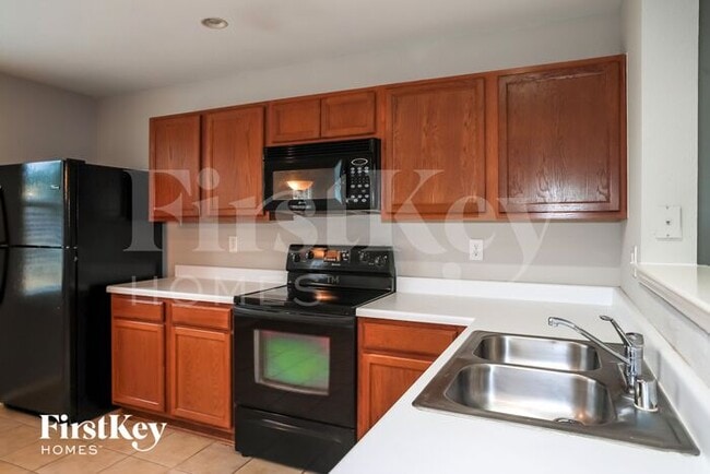 Building Photo - 1613 Baxter Springs Dr