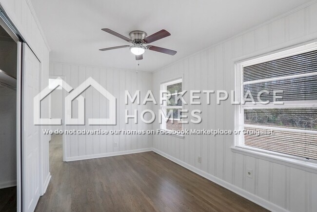 Building Photo - 4236 Glenhaven Dr