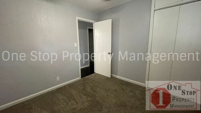 Building Photo - Charming 3-bedroom, 1-bath in Gladstone