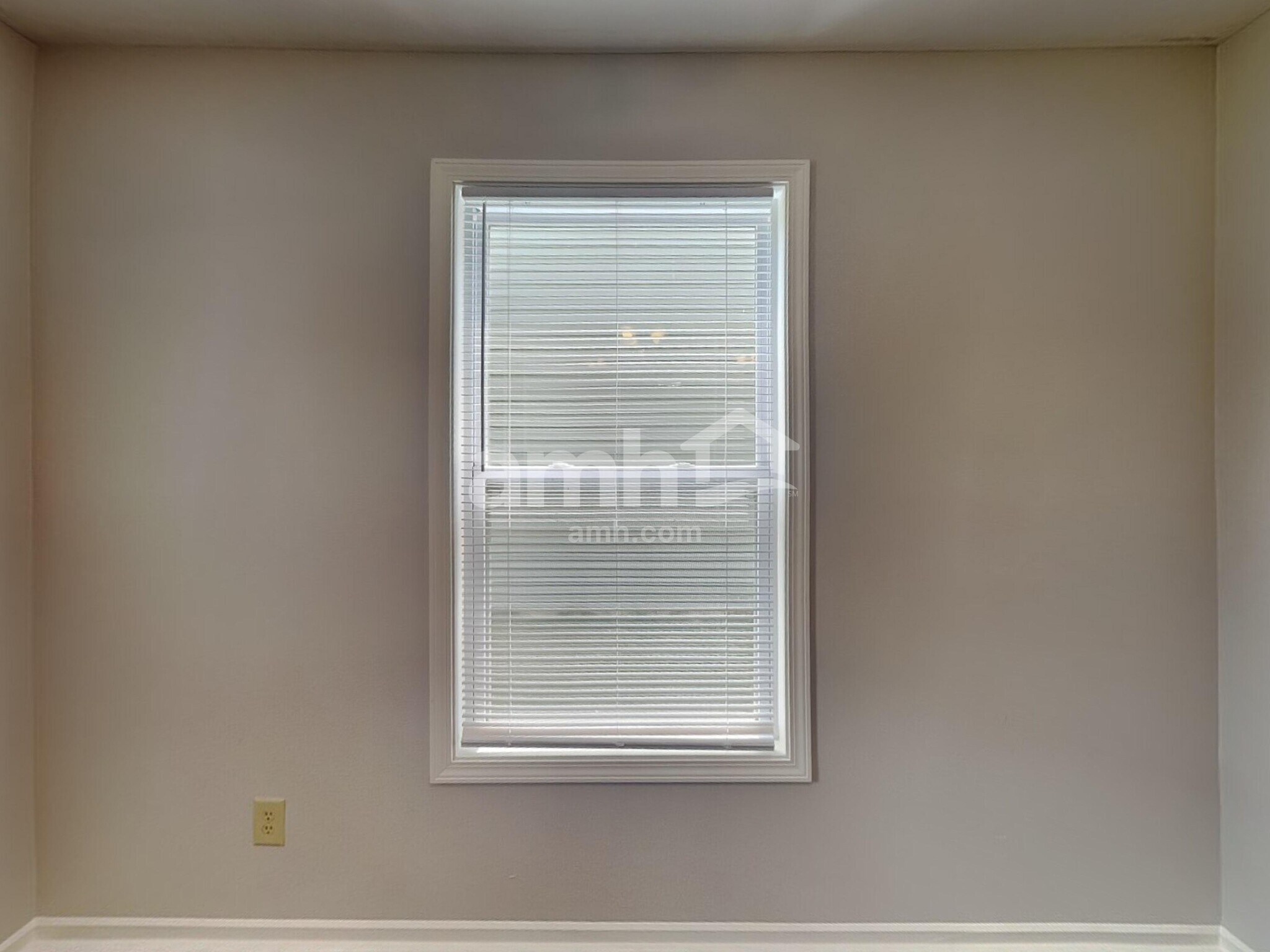 Building Photo - 2373 Blackthorn Dr