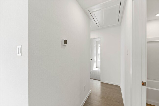 Building Photo - 9230 Coral Trout Wy