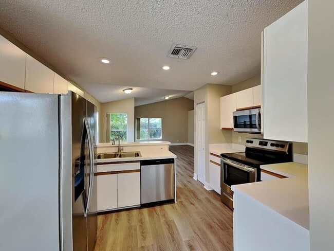 Primary Photo - 9220 Arborwood Cir