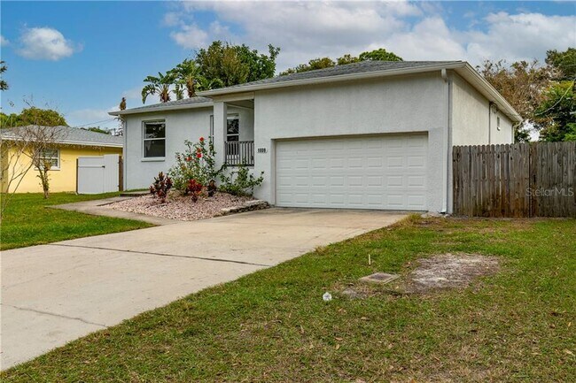 Building Photo - 1039 Dogwood Dr